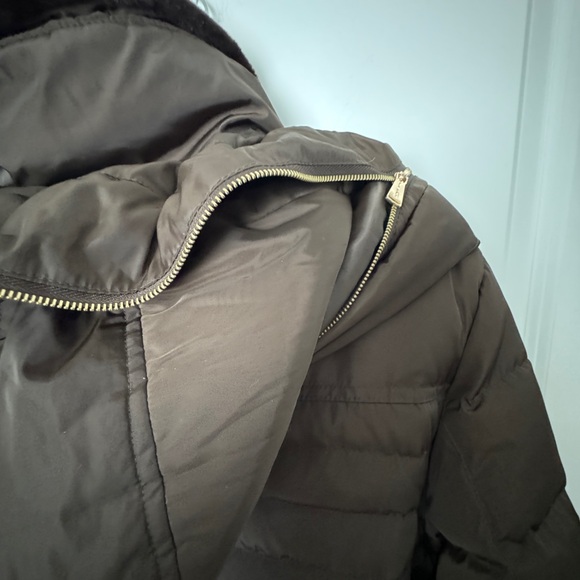 Michael Kors Long Heavy winter coat with faux fur collar and belt Brown sz Large - Picture 7 of 7